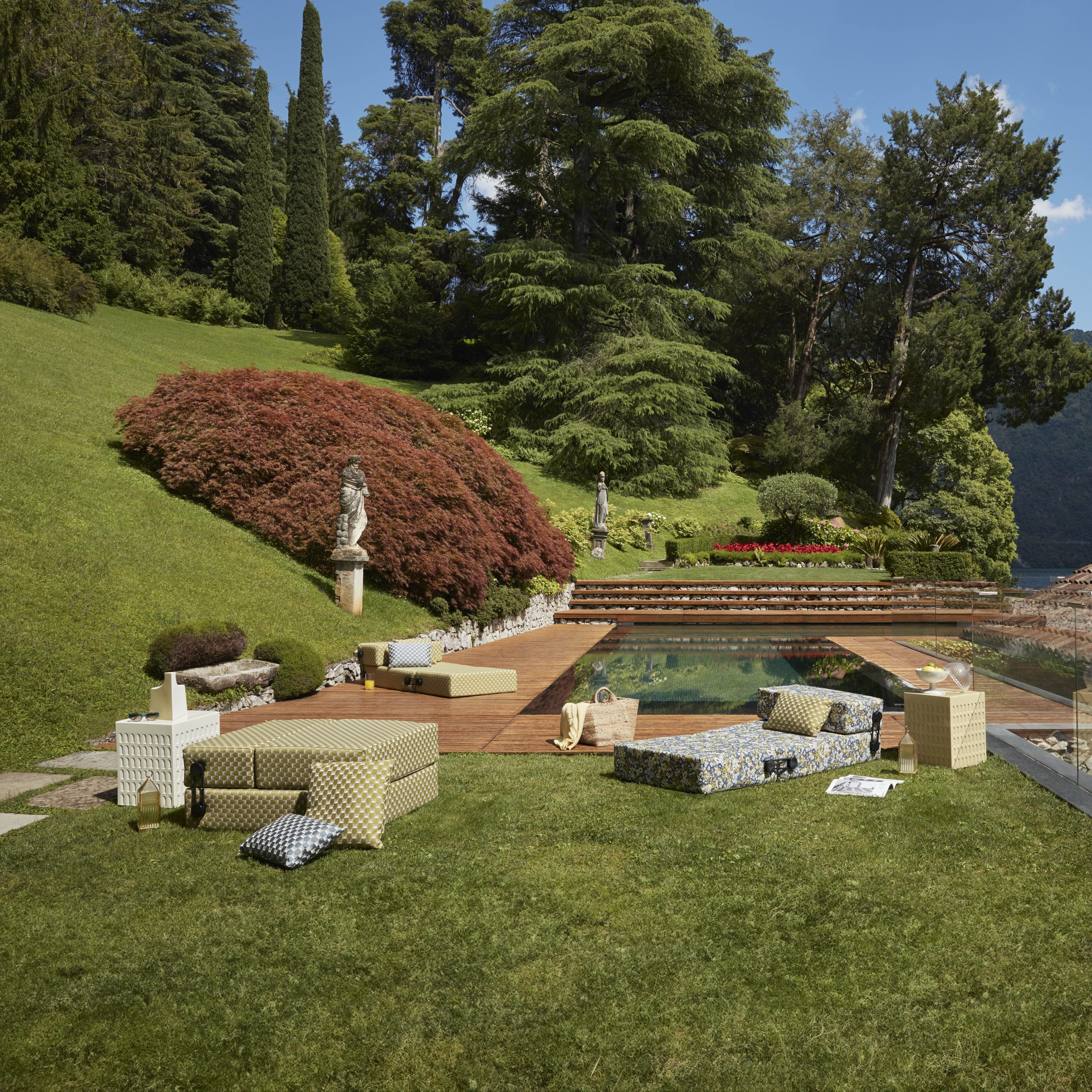 3 atmosfere decorative per il tuo bordo piscina